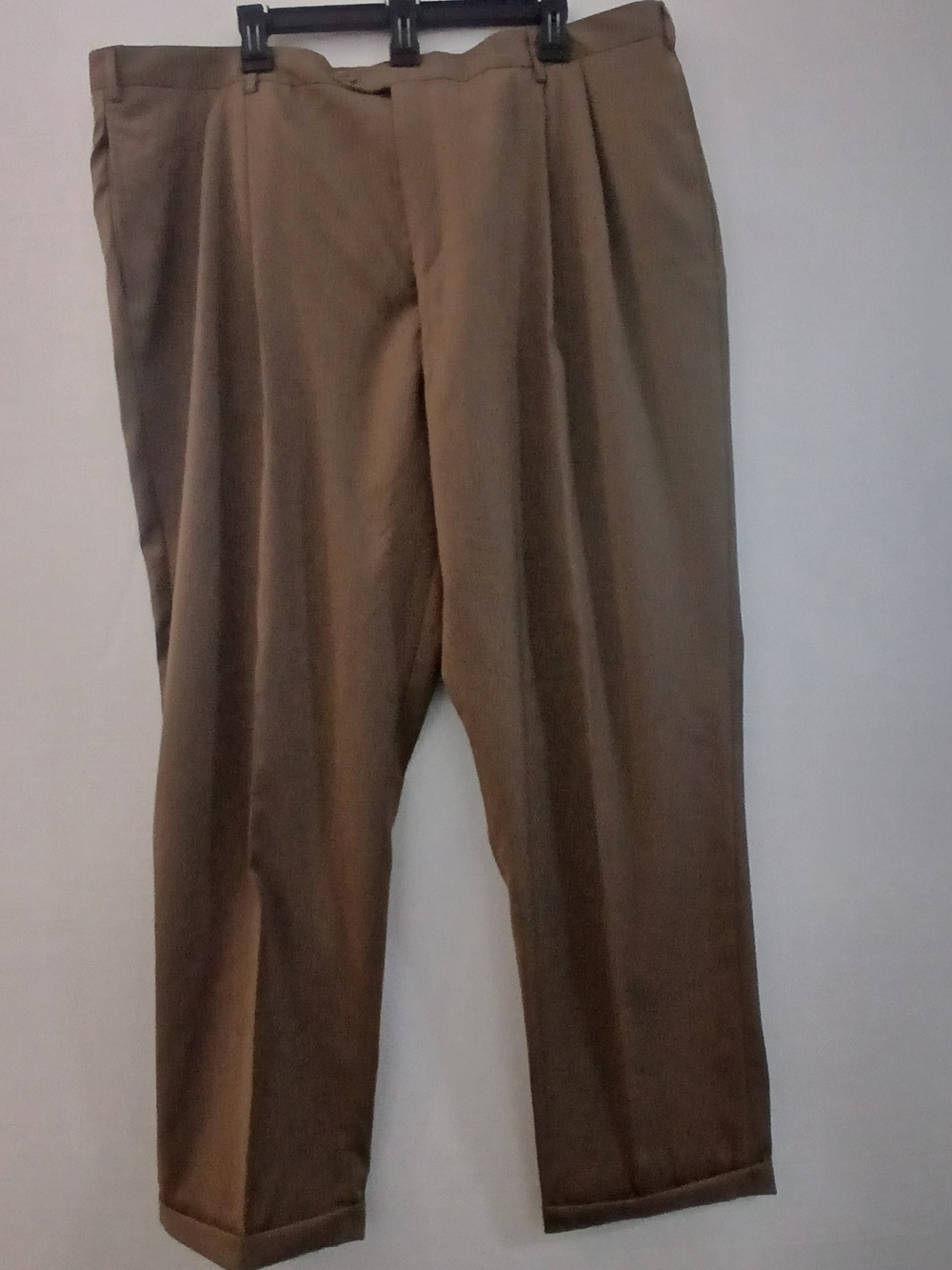 Jos. A. Bank Tan Pleated Men's Dress Pants